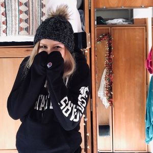 Meet your Posher, Hannah